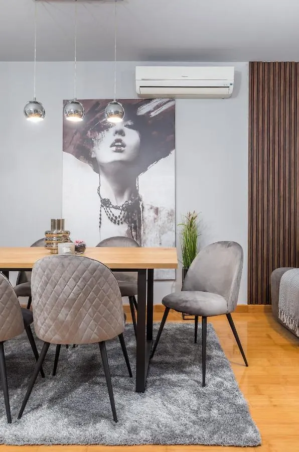 Lux Apartment Teo - New 풀라