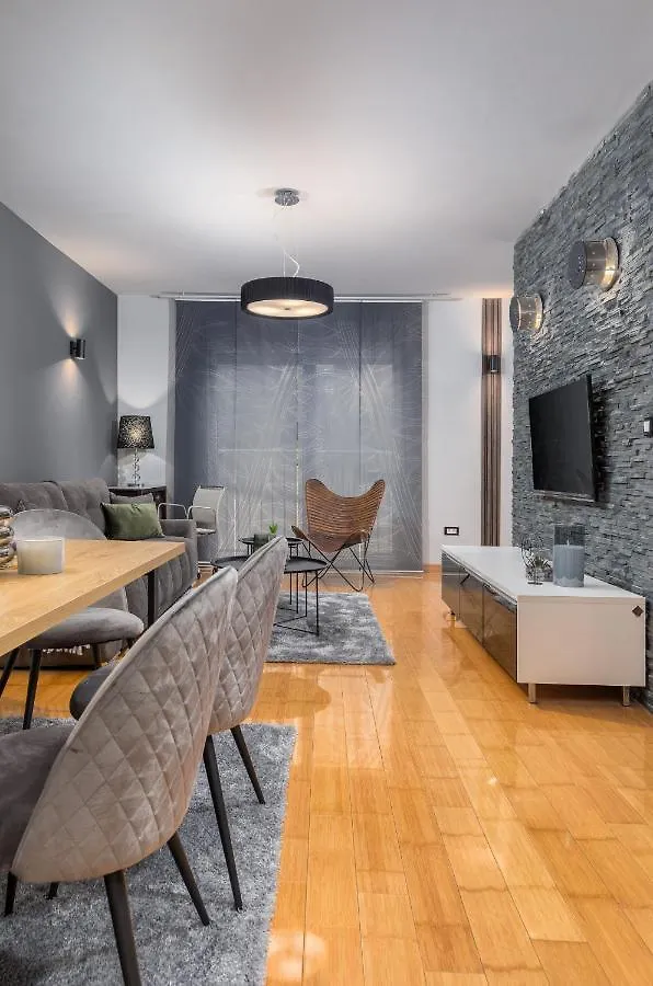 Lux Apartment Teo - New 풀라