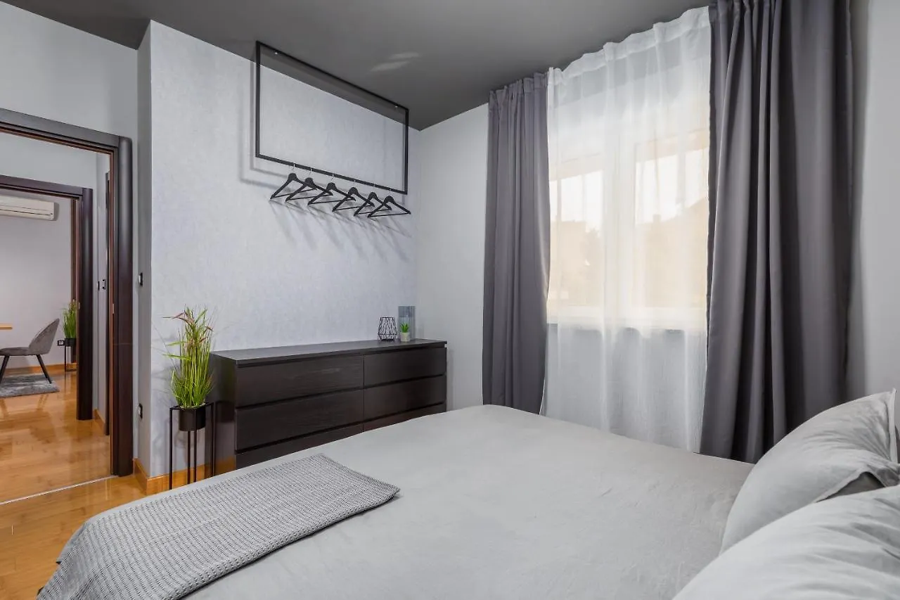 Lux Apartment Teo - New 풀라